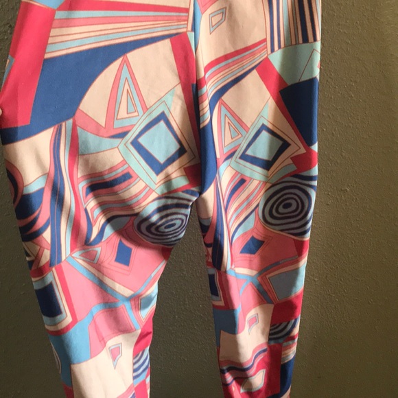 Retro Jumpsuit! - Picture 4 of 4